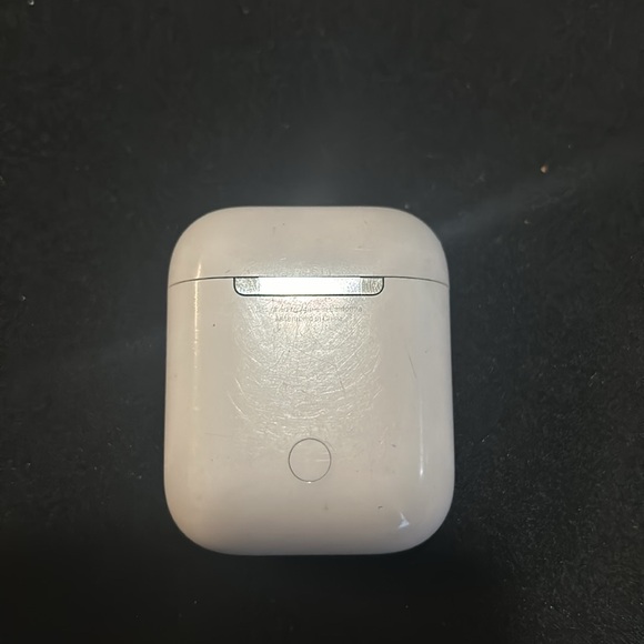 AirPod CASE - Picture 2 of 4